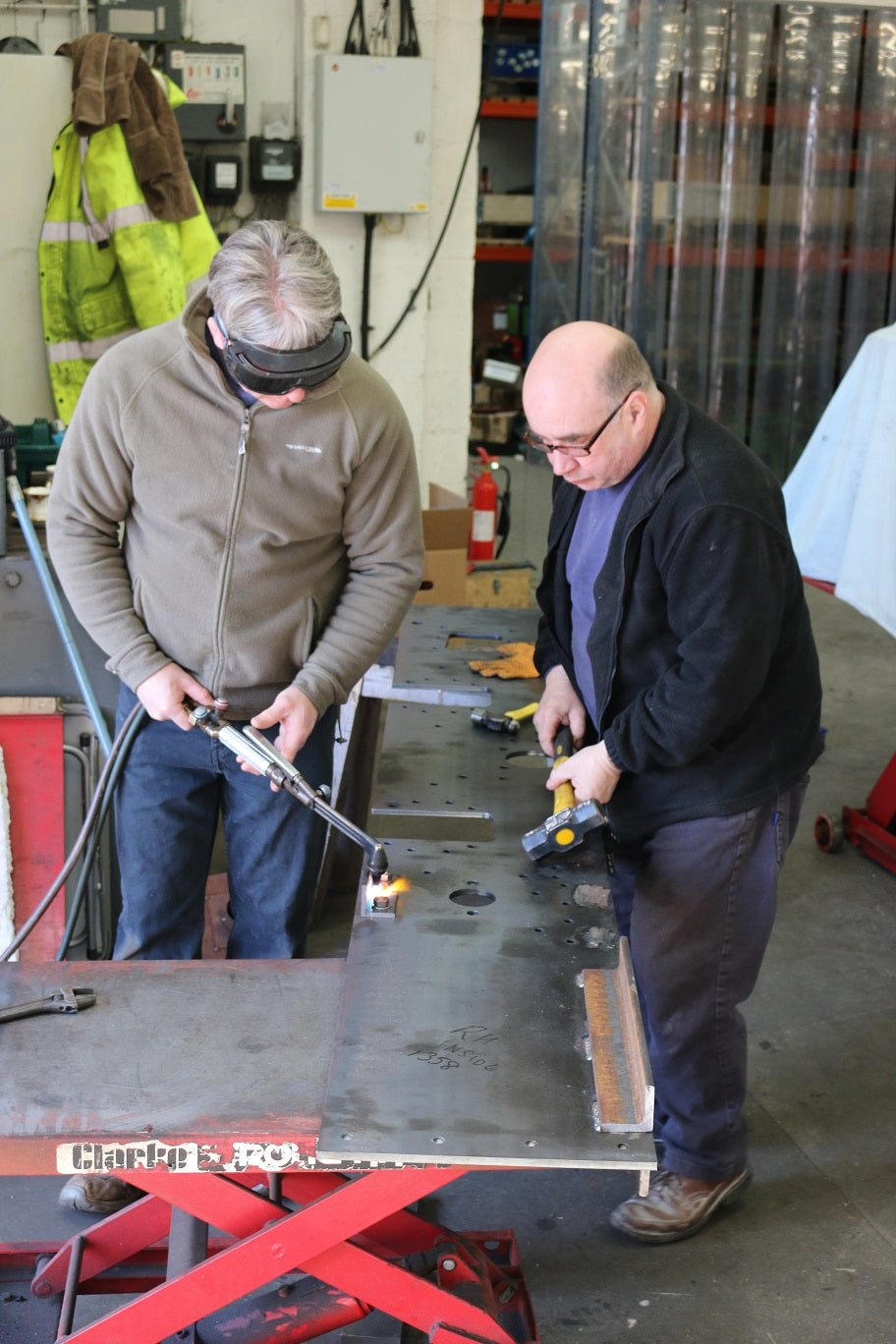 Erecting Bagnall frames