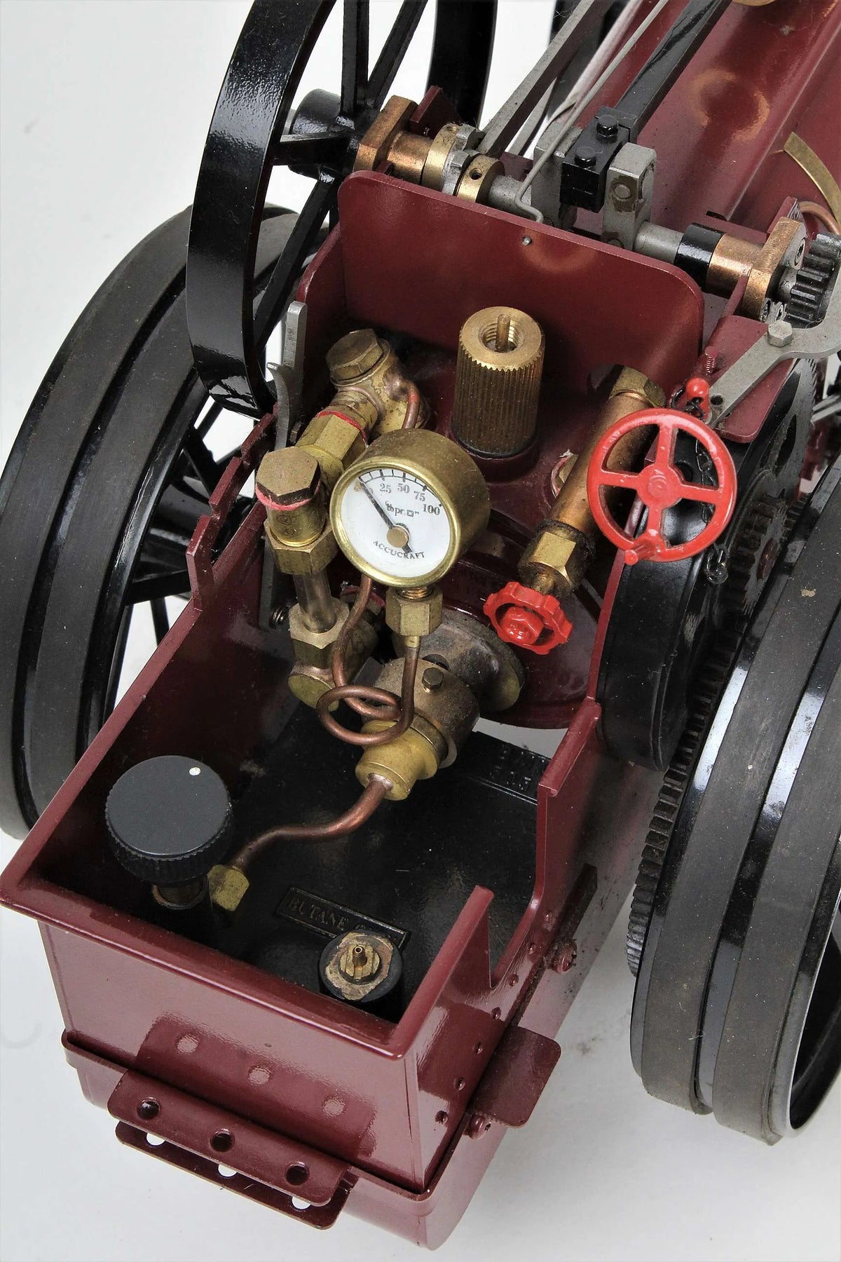 3/4 inch scale Allchin agricultural engine