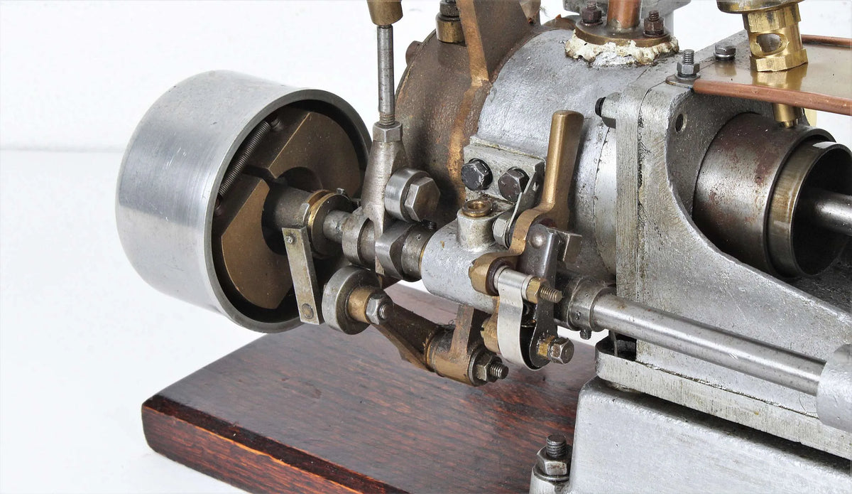 Westbury "Centaur" open crank engine