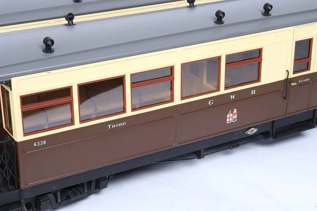 Rake of three Accucraft W&L coaches