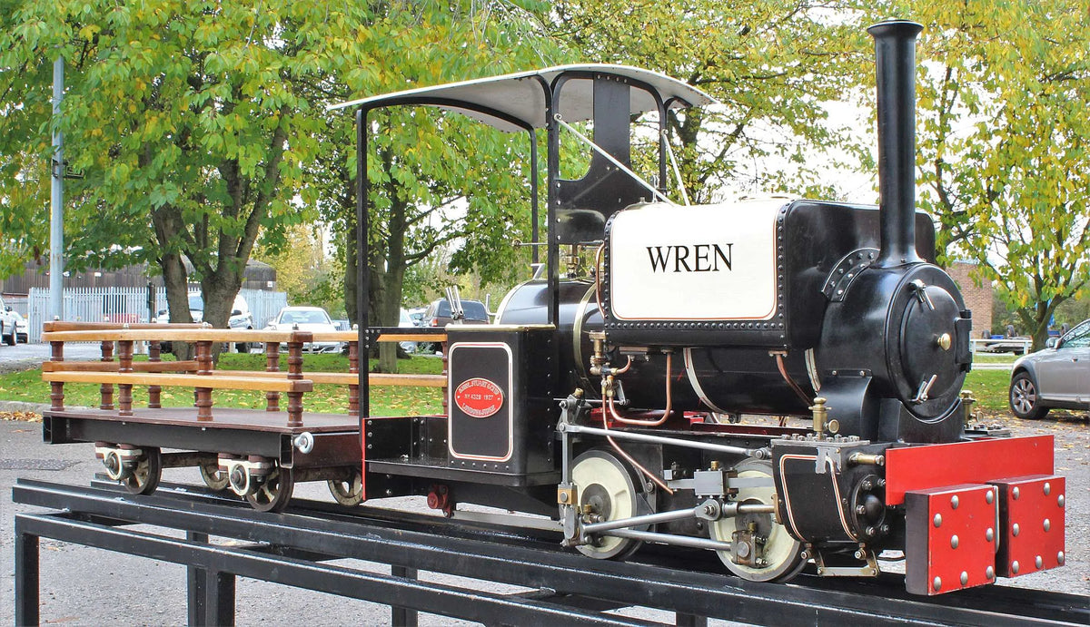 7 1/4 inch gauge "Wren" 0-4-0ST with slate wagon