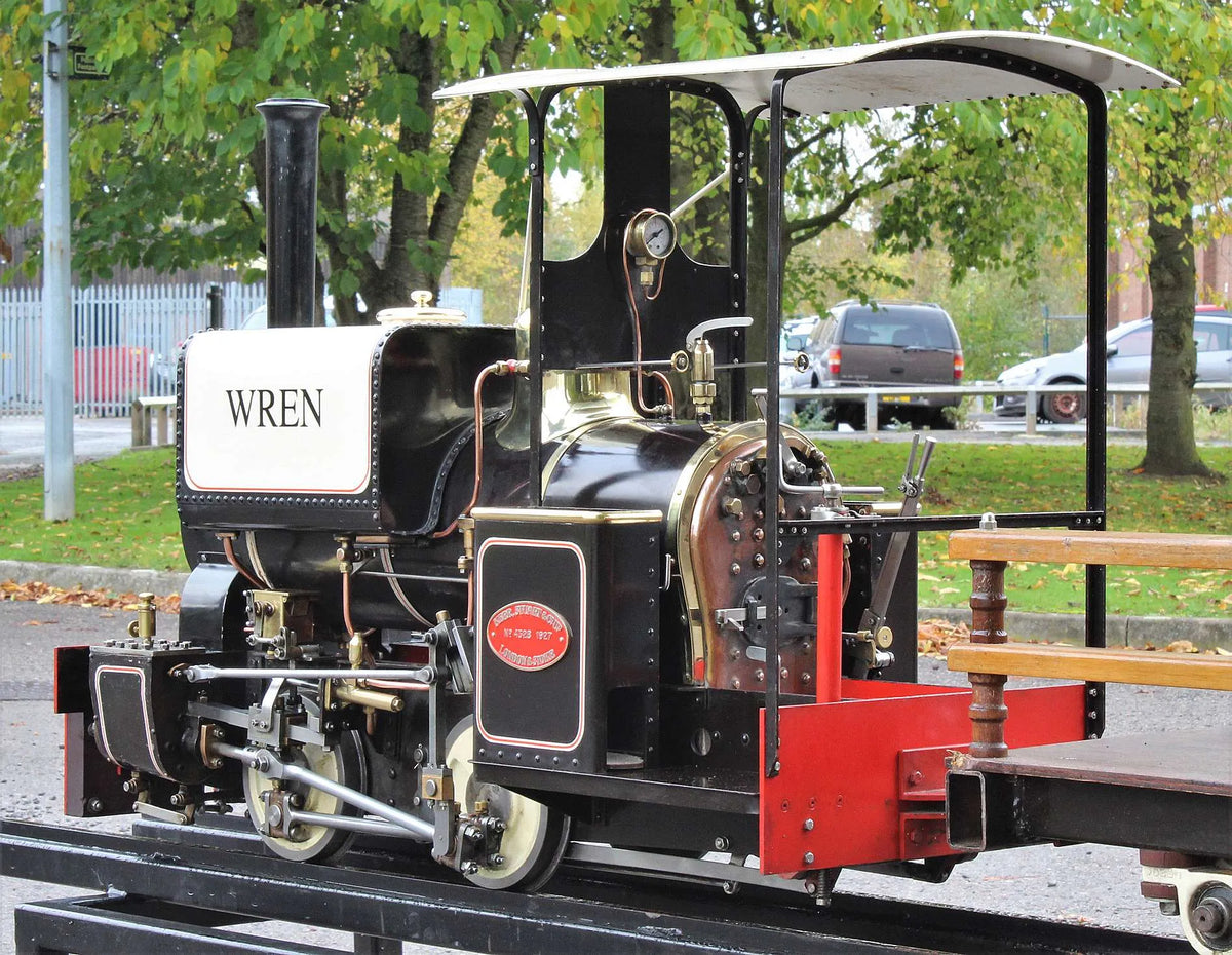 7 1/4 inch gauge "Wren" 0-4-0ST with slate wagon