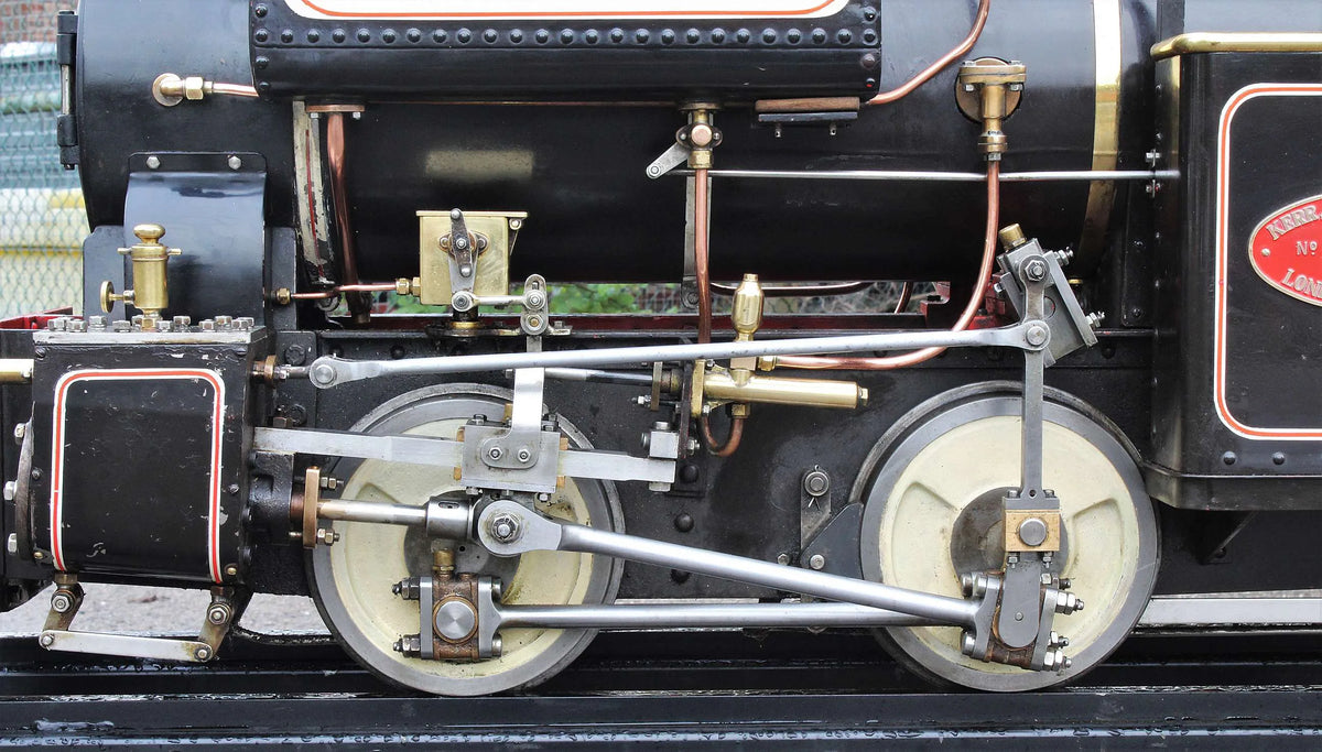 7 1/4 inch gauge "Wren" 0-4-0ST with slate wagon