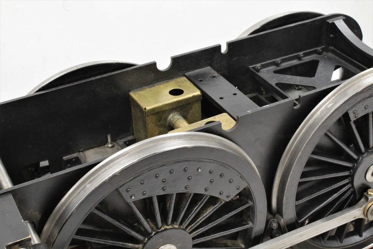 5 inch gauge LMS "Duchess" chassis with tender