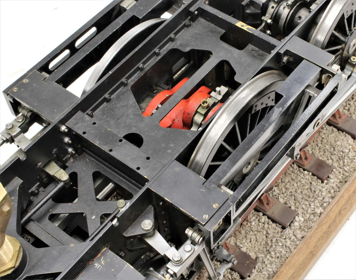 5 inch gauge LMS "Duchess" chassis with tender