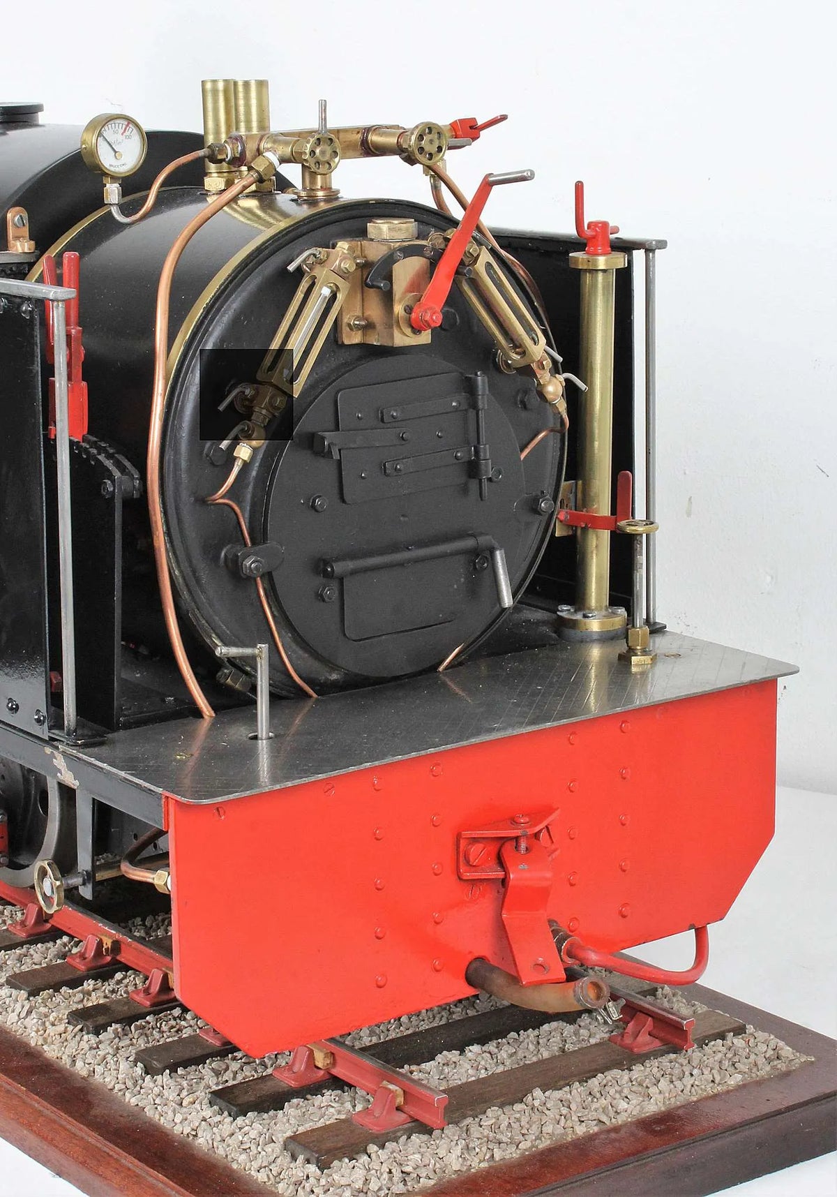 5 inch gauge "Sweet Pea" 0-4-0ST with driving truck