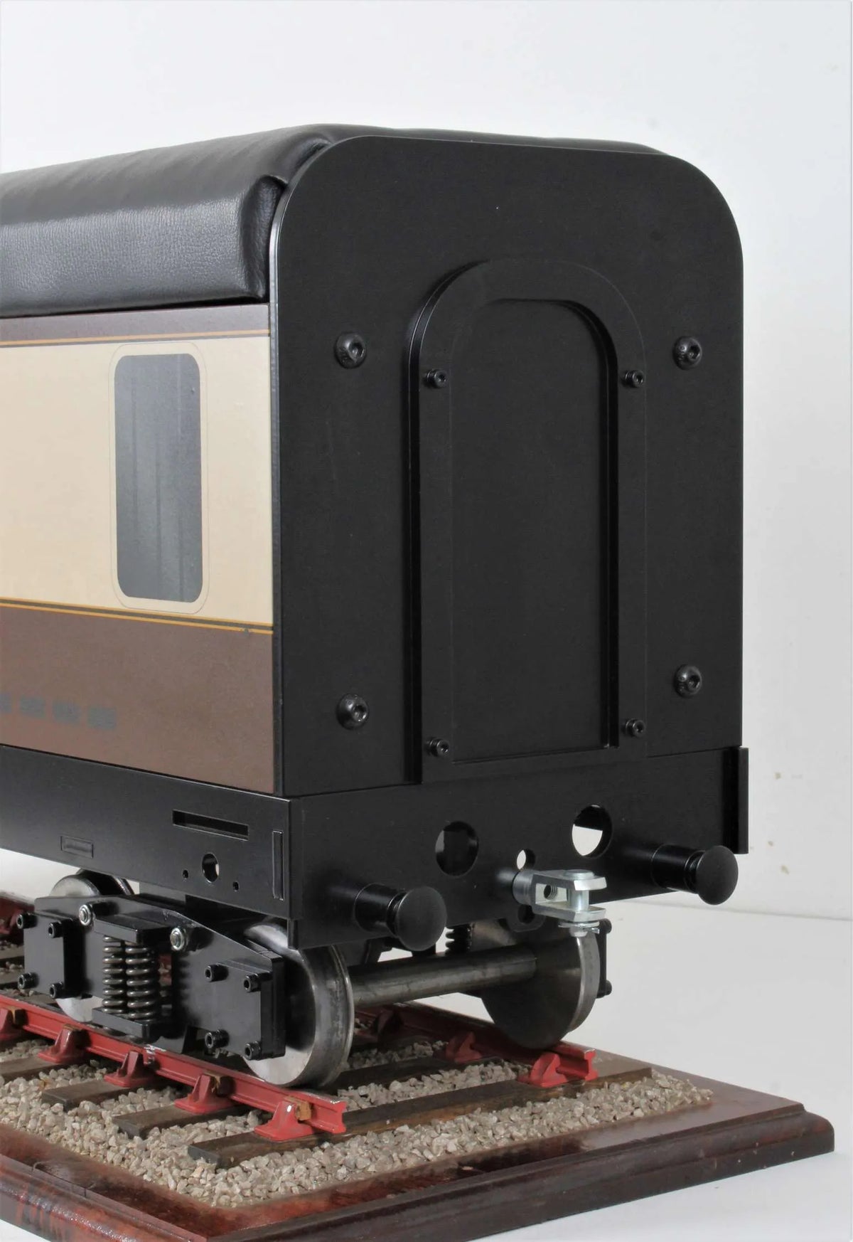 5 inch gauge AME Trains 3 foot coach driving truck
