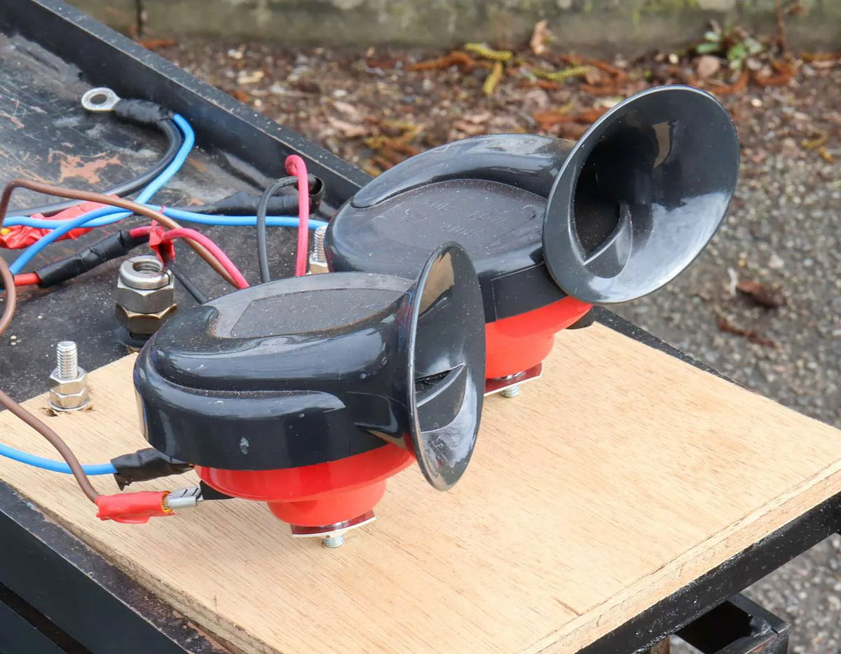 5 inch gauge Class 35 D7018 battery electric