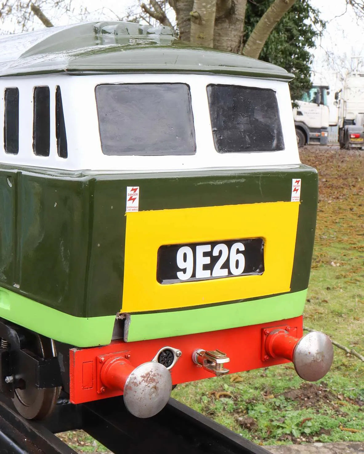 5 inch gauge Class 35 D7018 battery electric