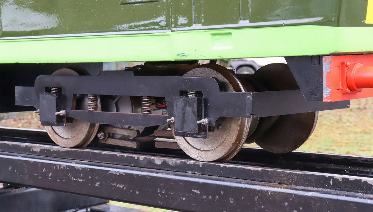 5 inch gauge Class 35 D7018 battery electric