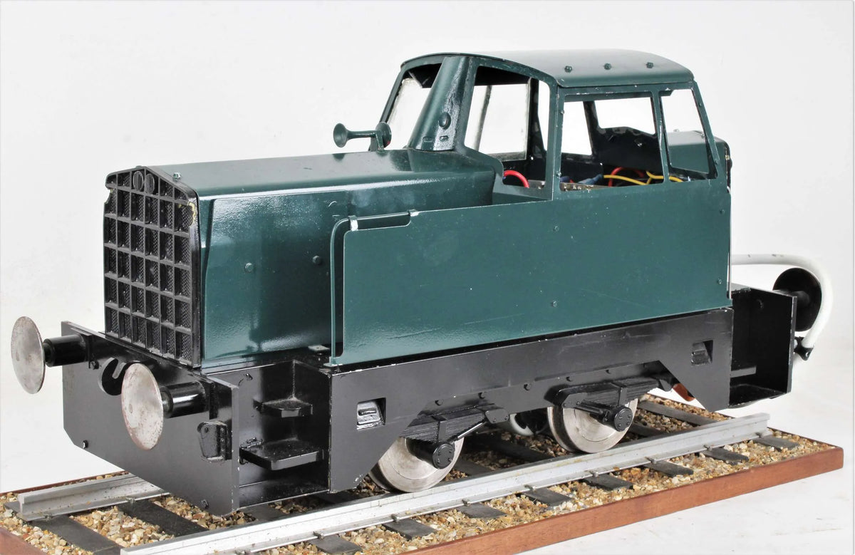 5 inch gauge Maxitrak "Jubilee" 0-4-0 battery electric