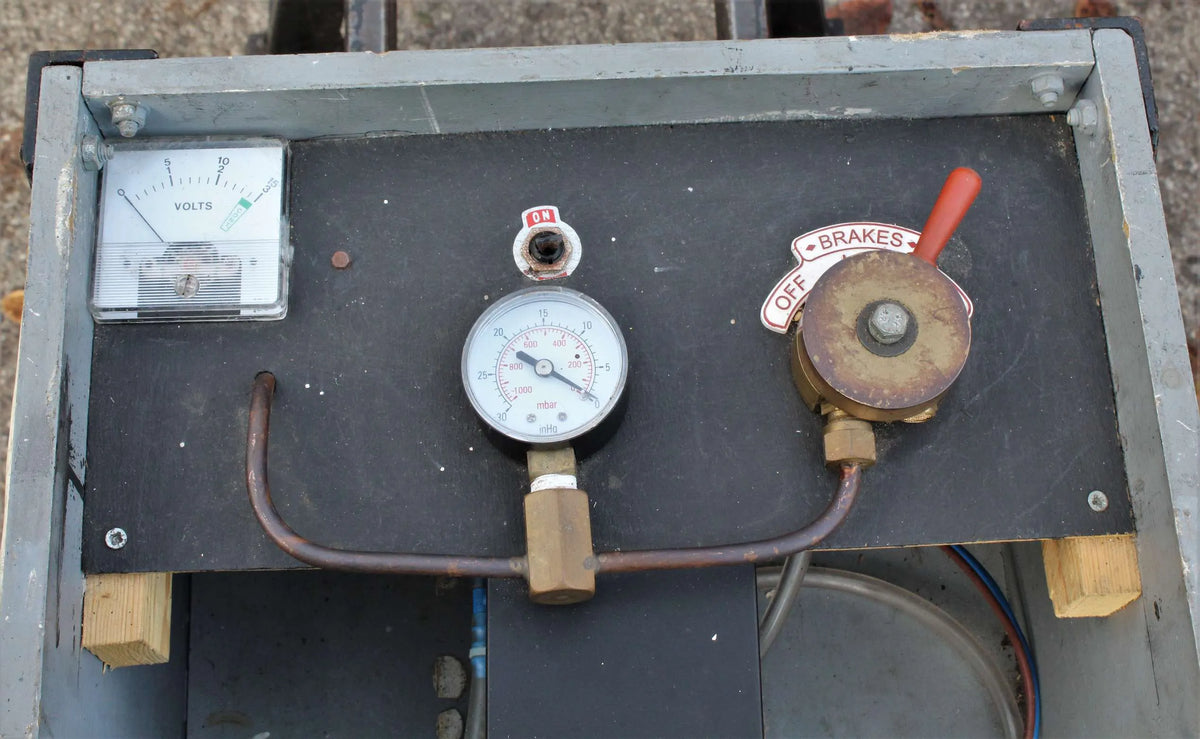 7 1/4 inch braked driving truck with vacuum pump