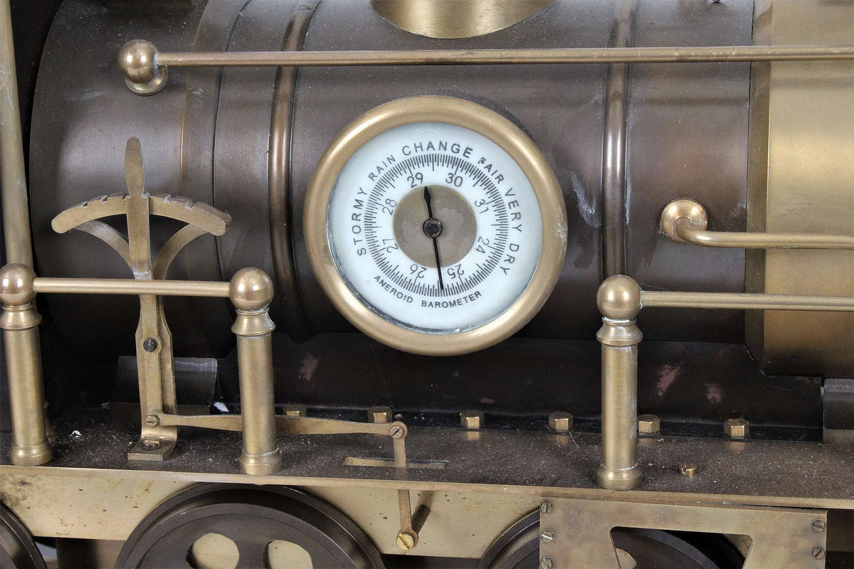 Automaton locomotive clock