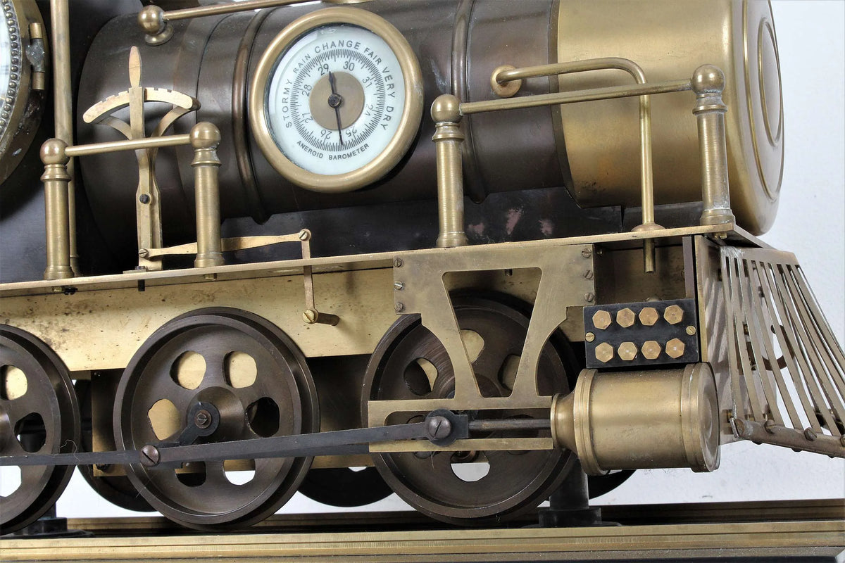 Automaton locomotive clock