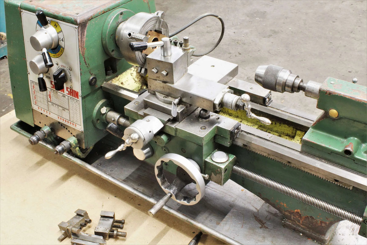 Shun Shin SSB-4ML 5 x 16 BGSC lathe