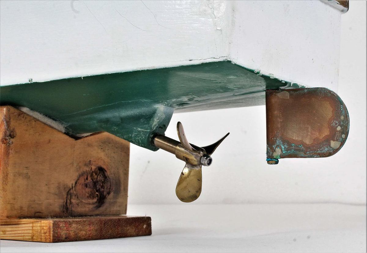 Steam launch with oscillating engine