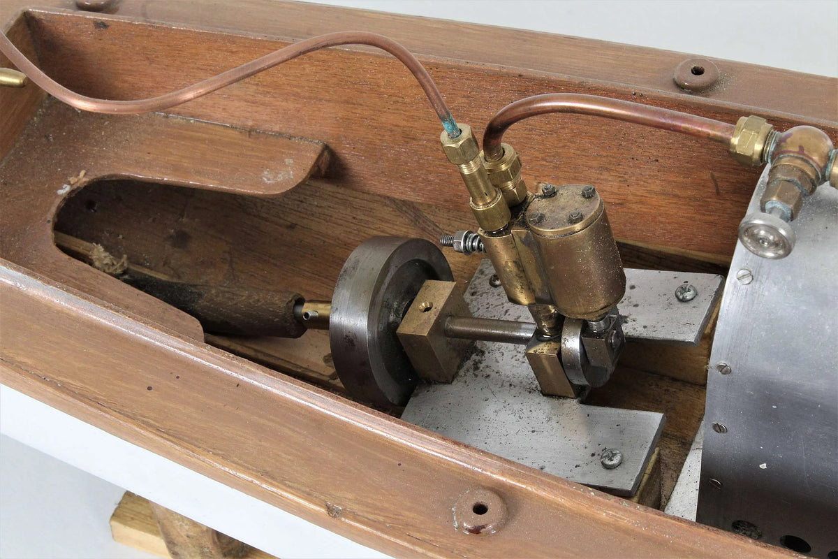 Steam launch with oscillating engine
