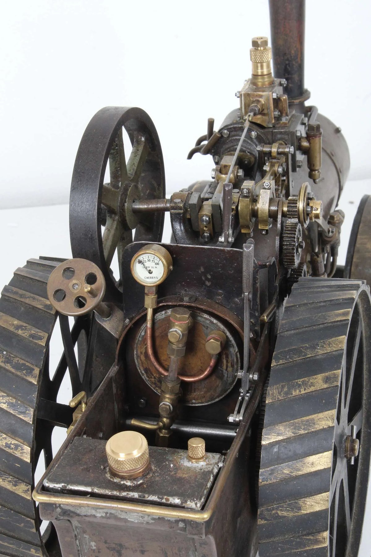 Vintage 1 inch scale traction engine