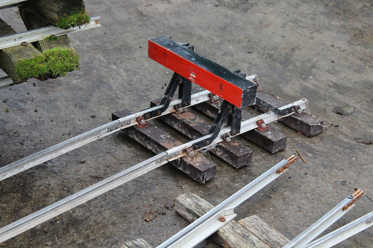 120 metres 5 inch gauge track with two turnouts and buffer stops