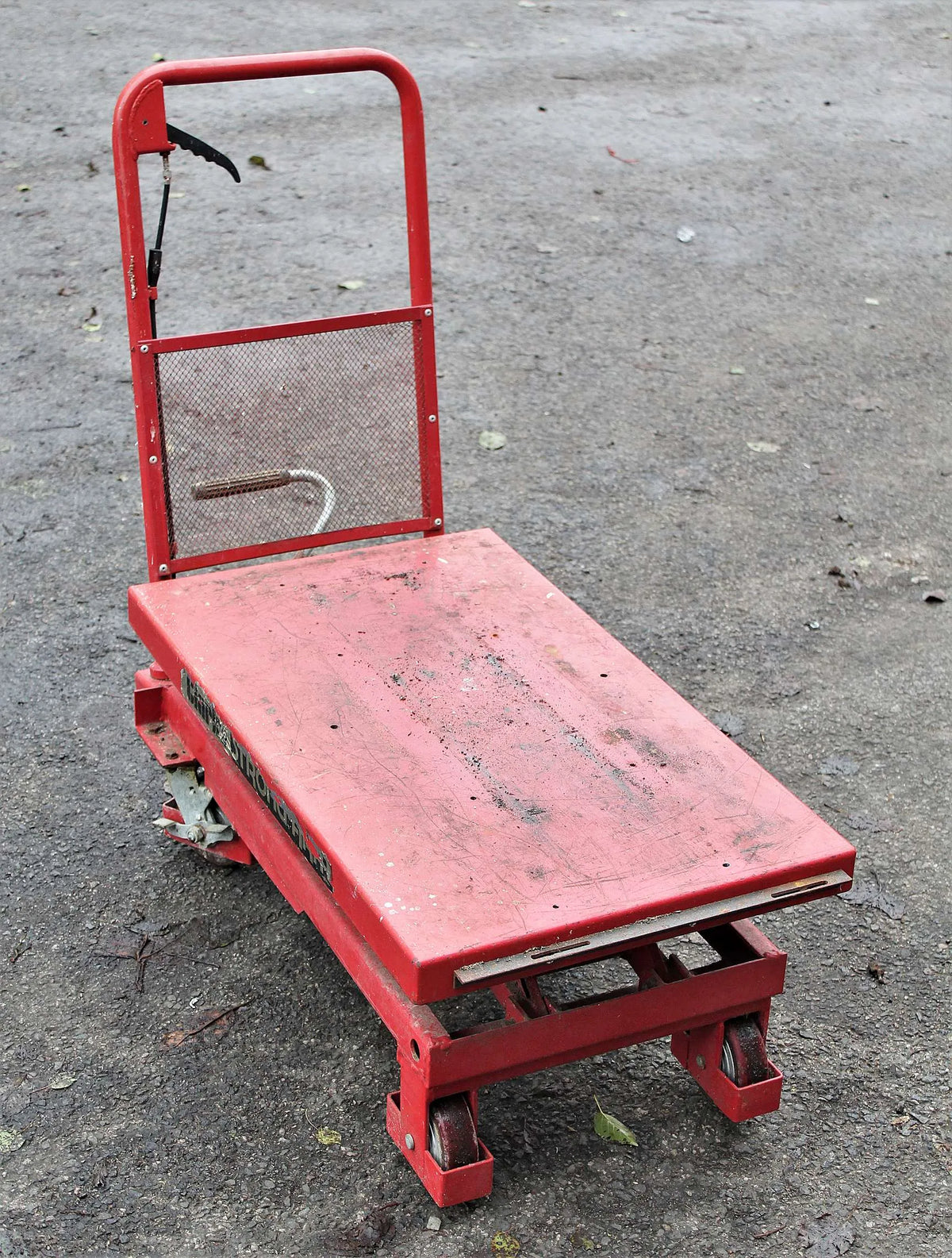Clarke 300Kg hydraulic lift bench