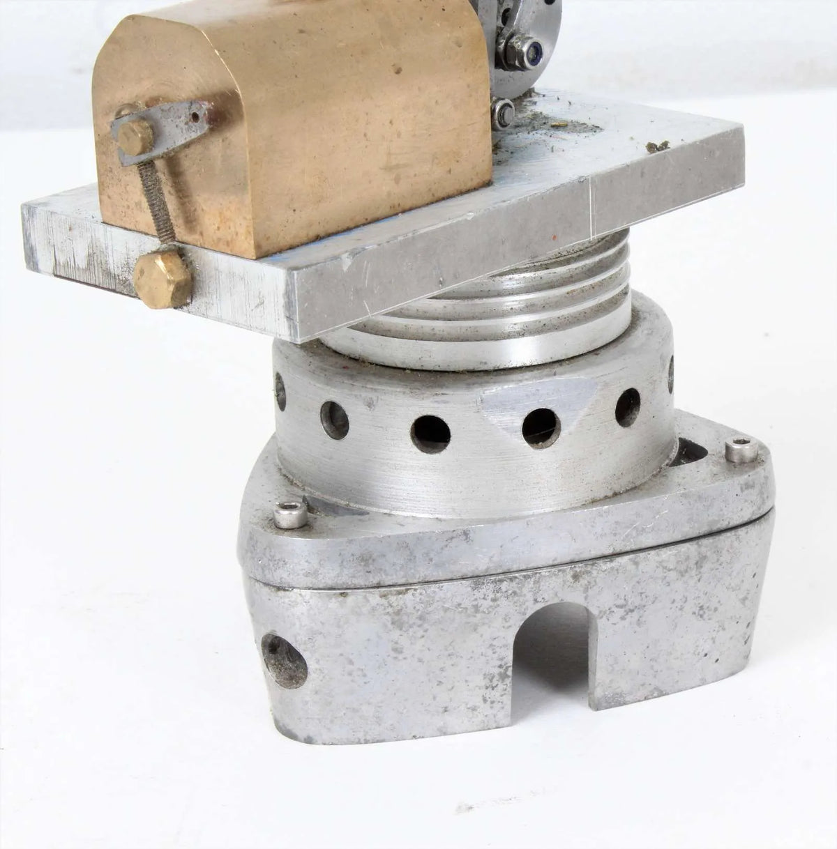 Pair of small hot air engines