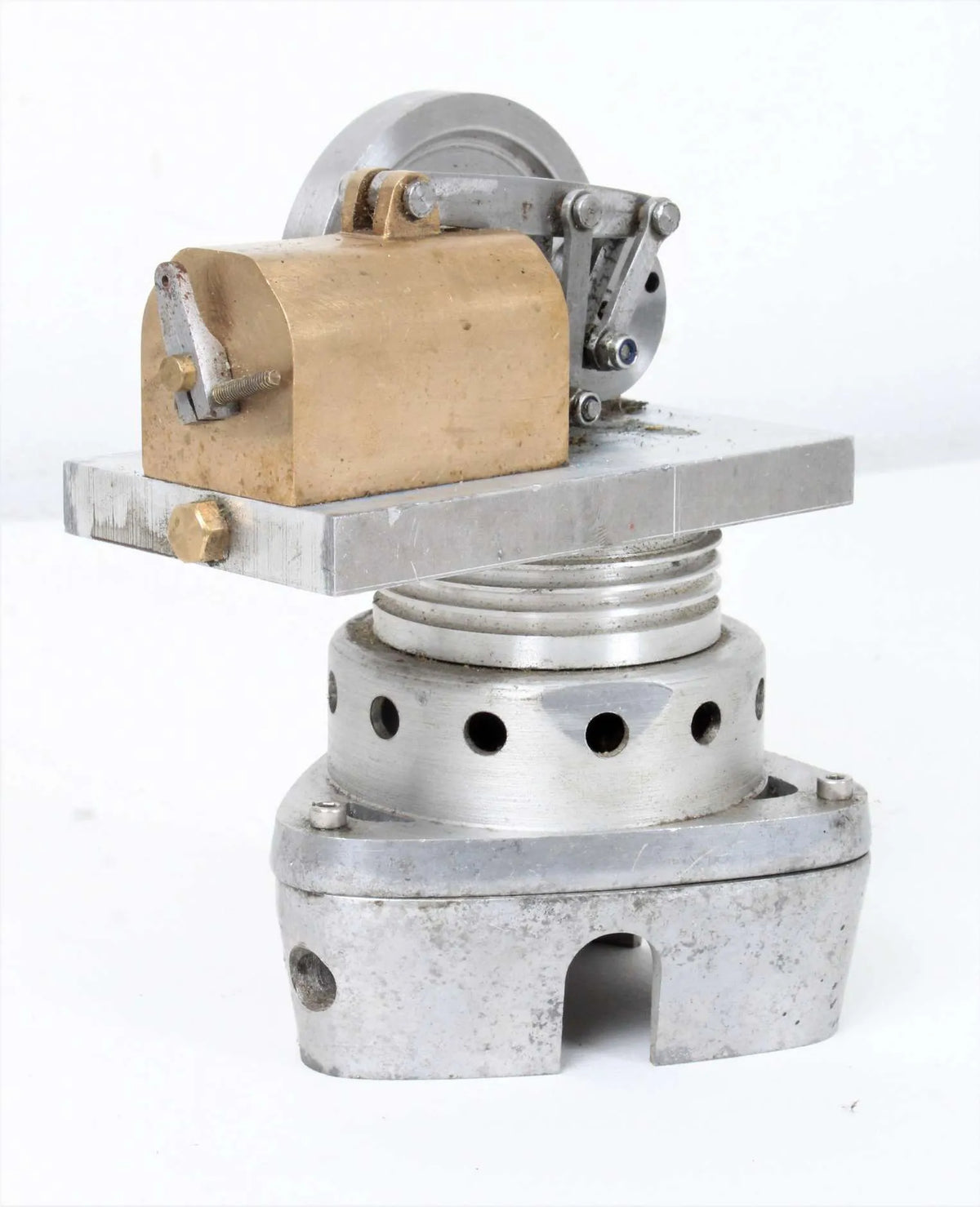 Pair of small hot air engines