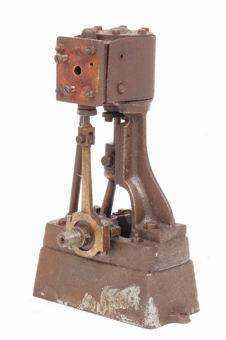Pre-war Stuart Turner 10V vertical engine
