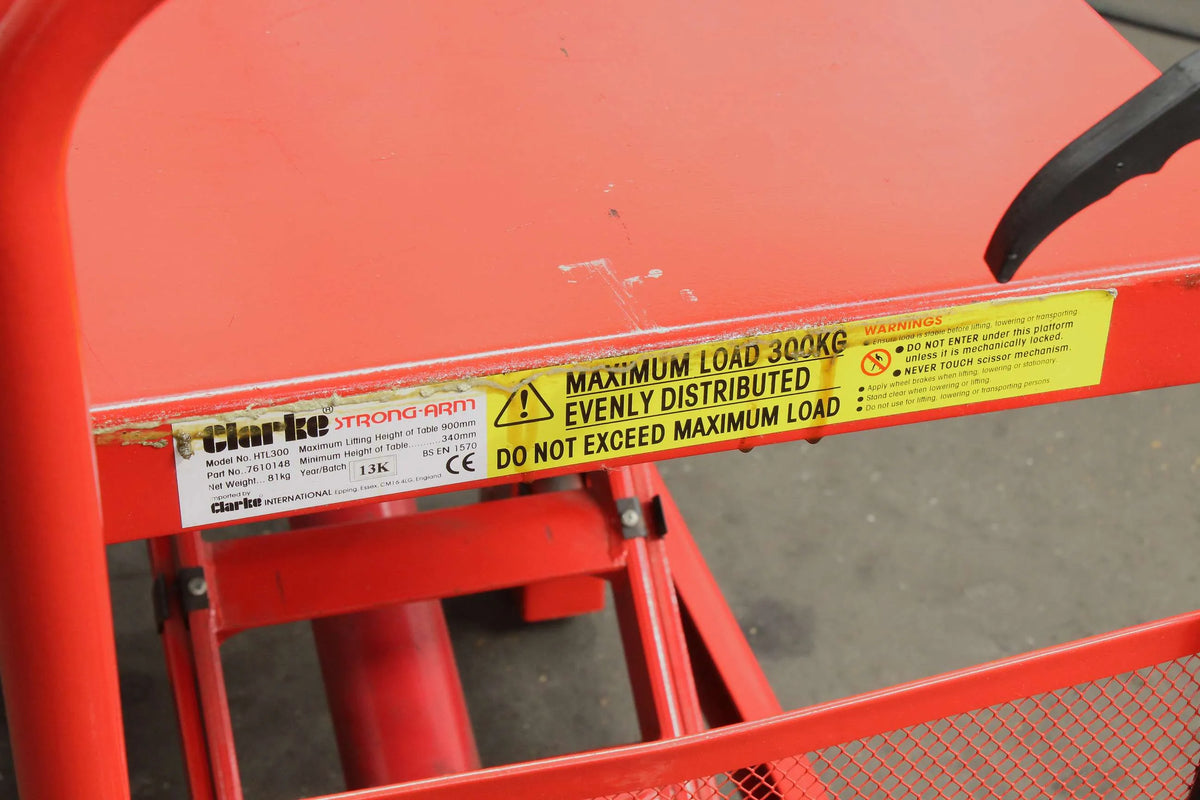 Clarke 300Kg hydraulic lifting table