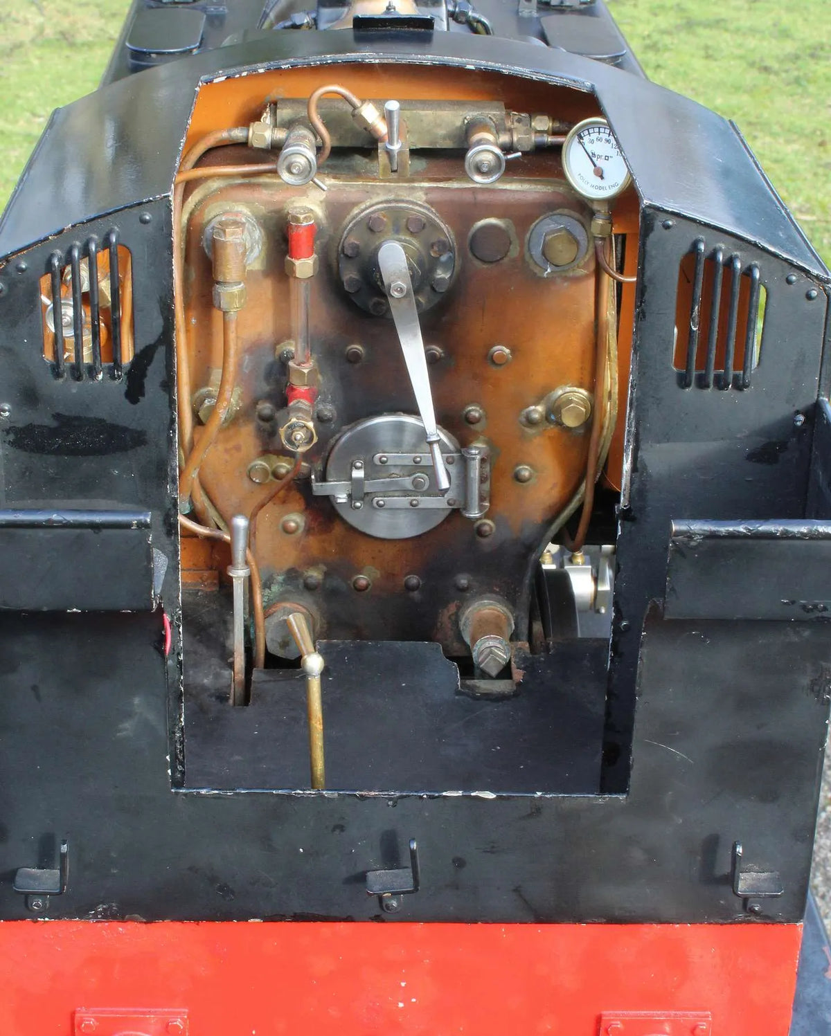 5 inch gauge GWR 15XX 0-6-0T