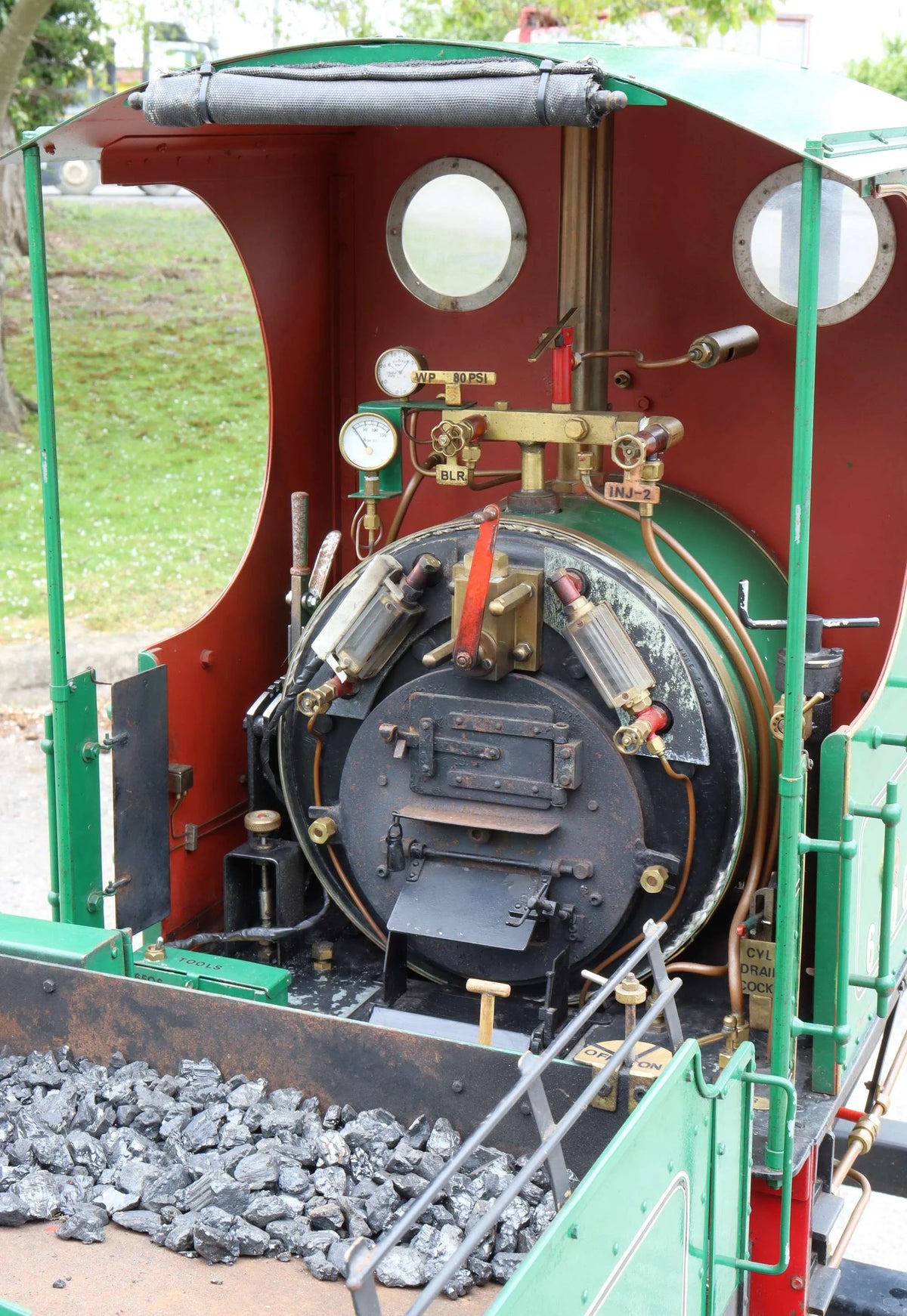 5 inch gauge 'Sweet Pea'  0-4-0T with tender