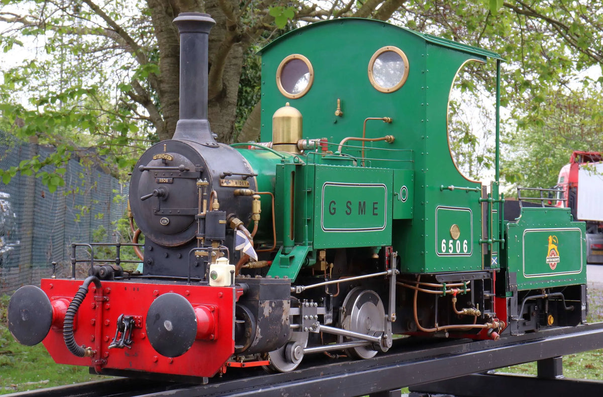 5 inch gauge 'Sweet Pea'  0-4-0T with tender