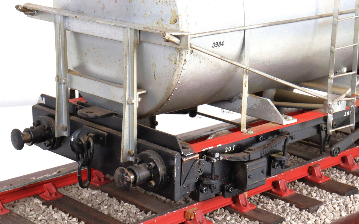 5 inch gauge 'BP' Tanker wagon