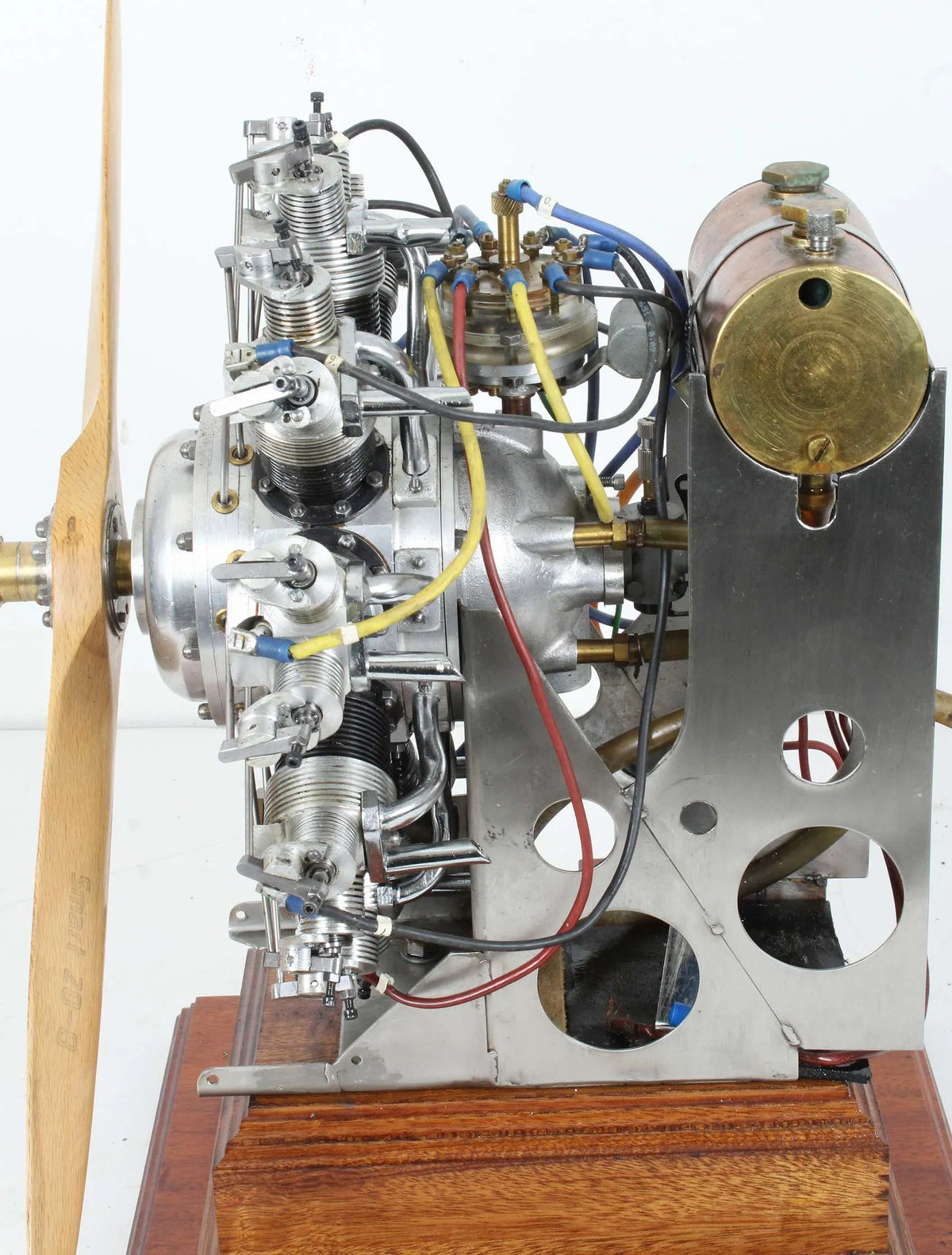 9 cylinder radial engine