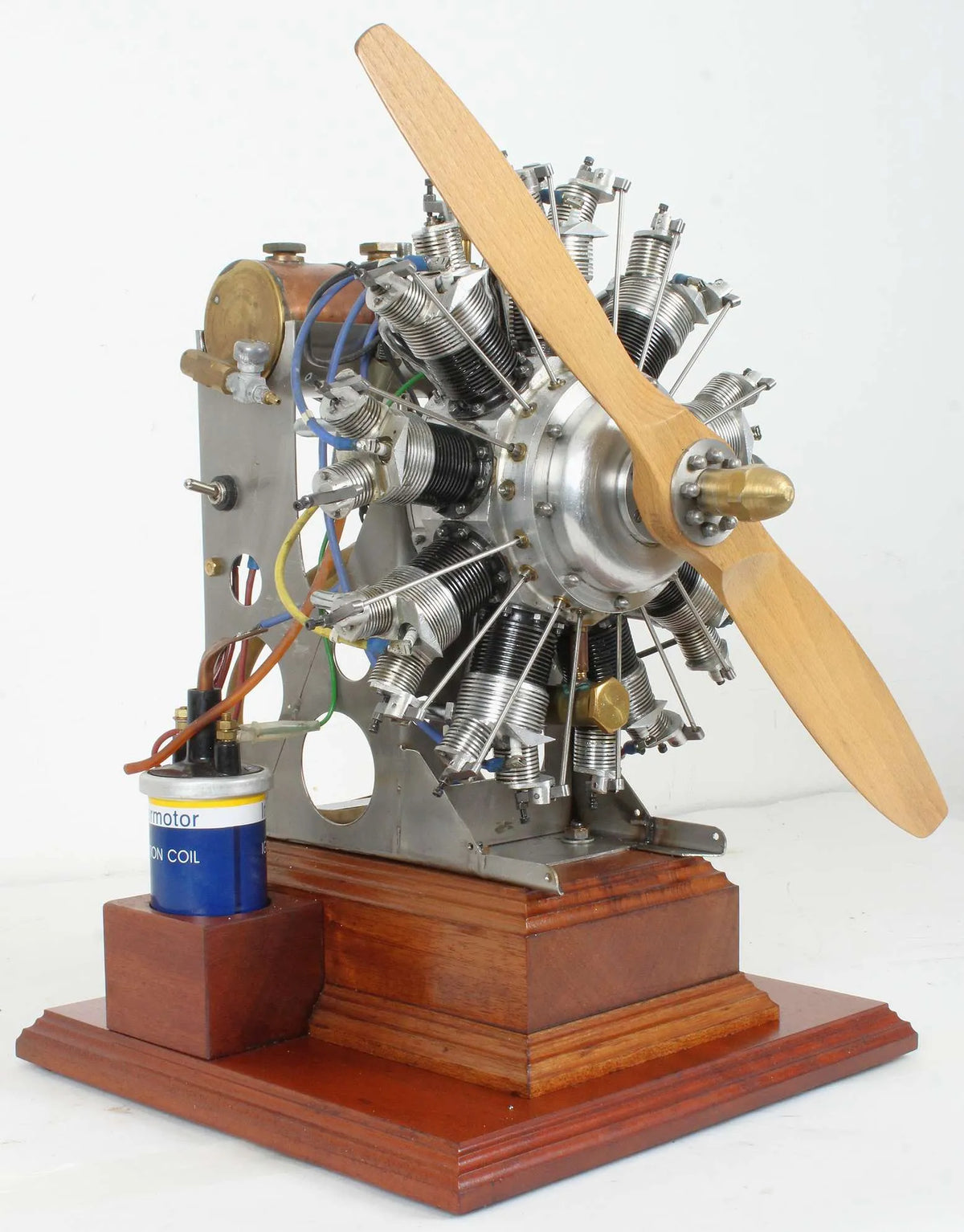 9 cylinder radial engine