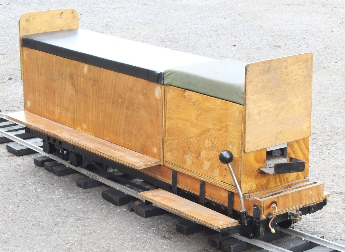 5 inch gauge braked ground level driving truck