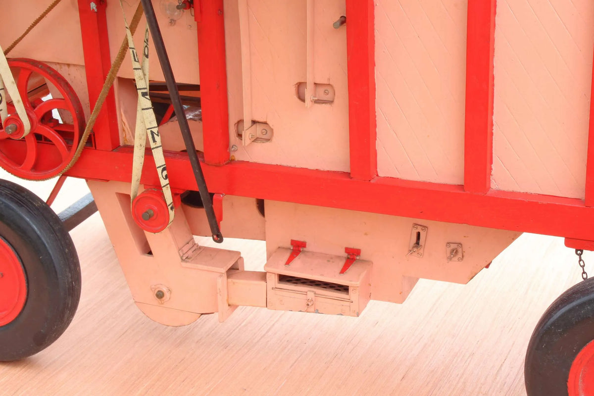 2 inch scale threshing machine
