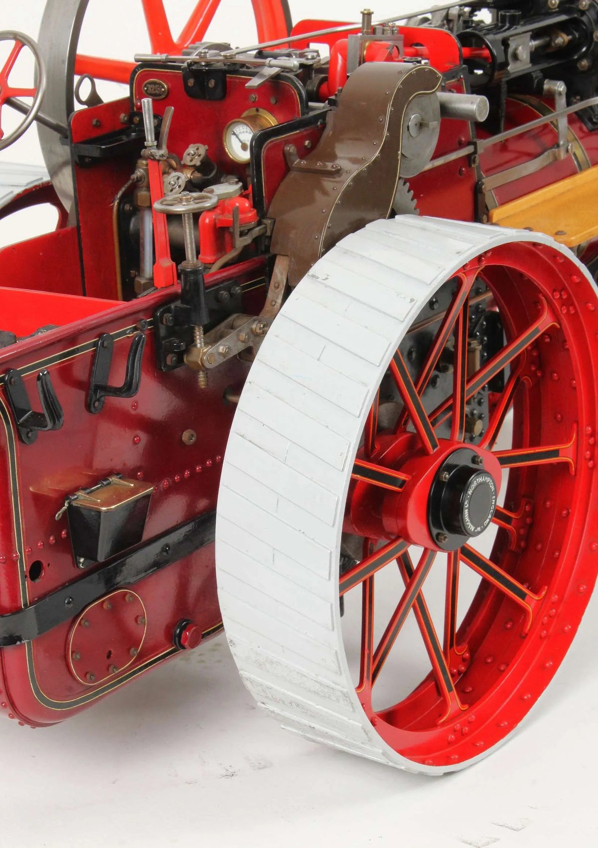 1 1/2 scale Allchin traction engine