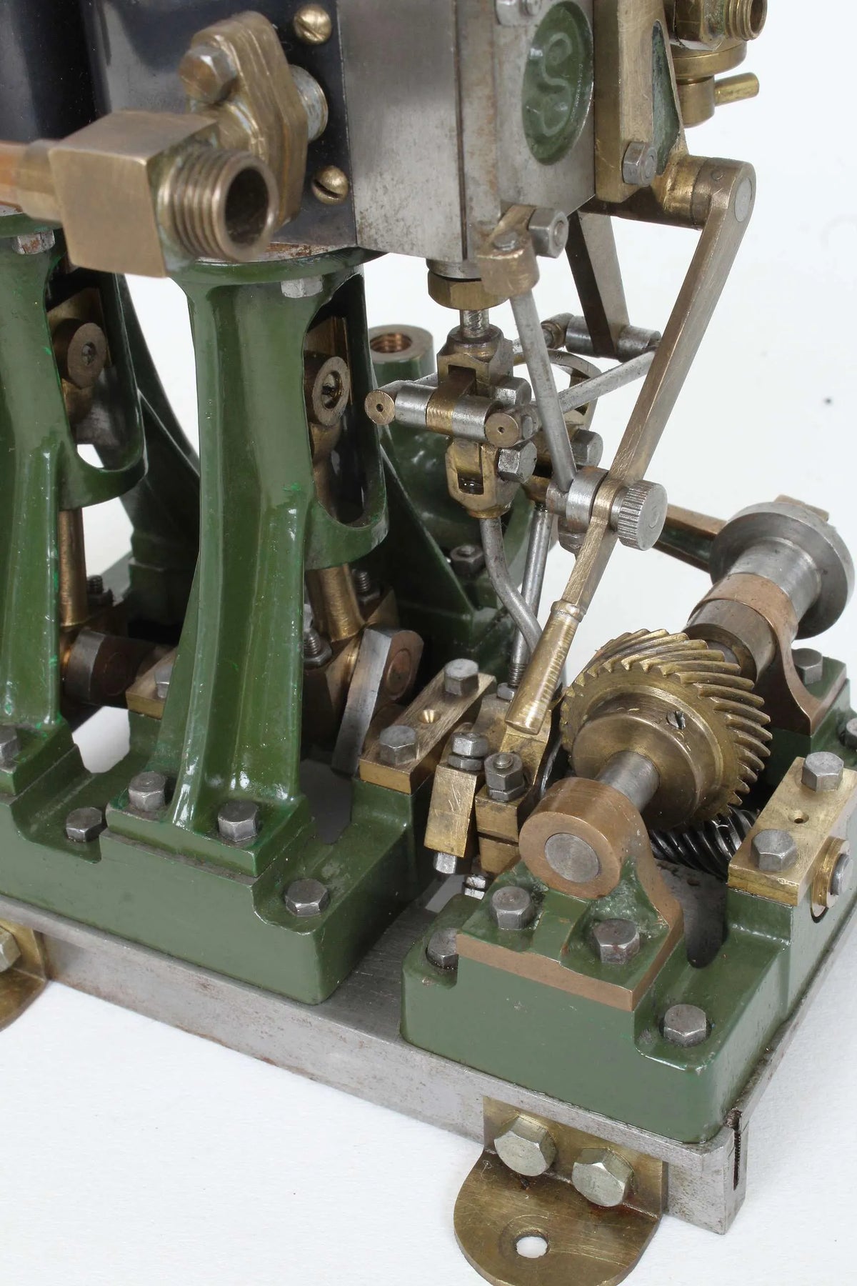 Stuart Double Ten with reversing gear & boiler feed pump