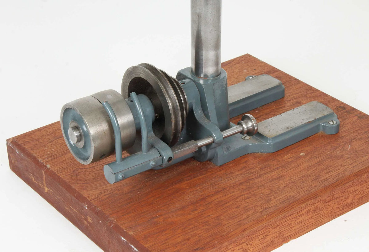 Sensitive drilling machine