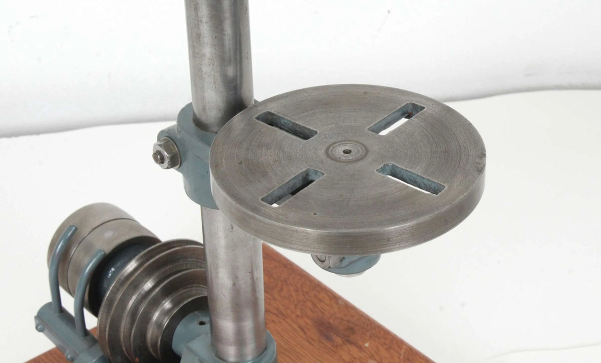 Sensitive drilling machine