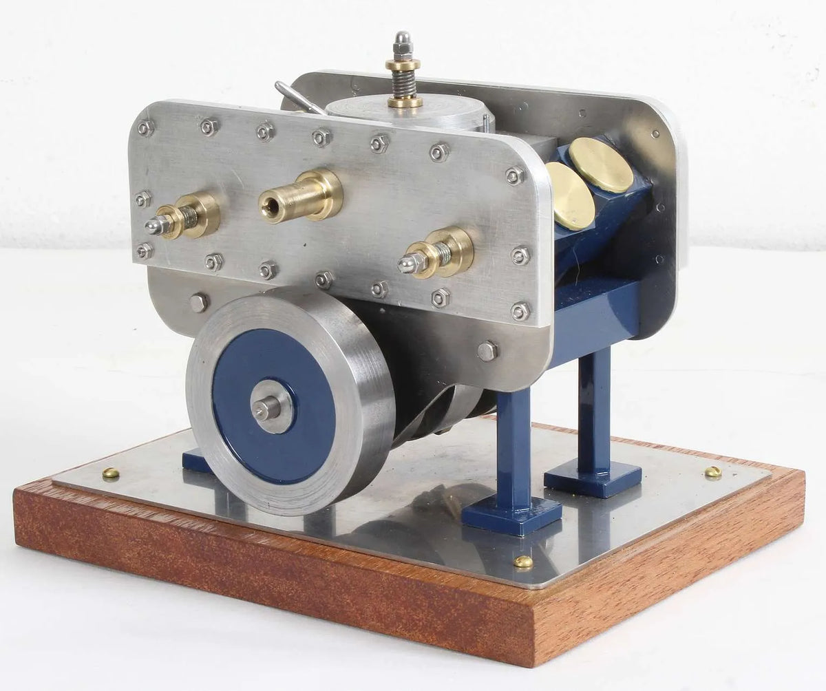 V4 oscillating engine