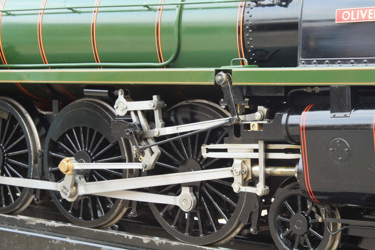 5 inch gauge BR Standard Class 7 No.70013 "Oliver Cromwell"