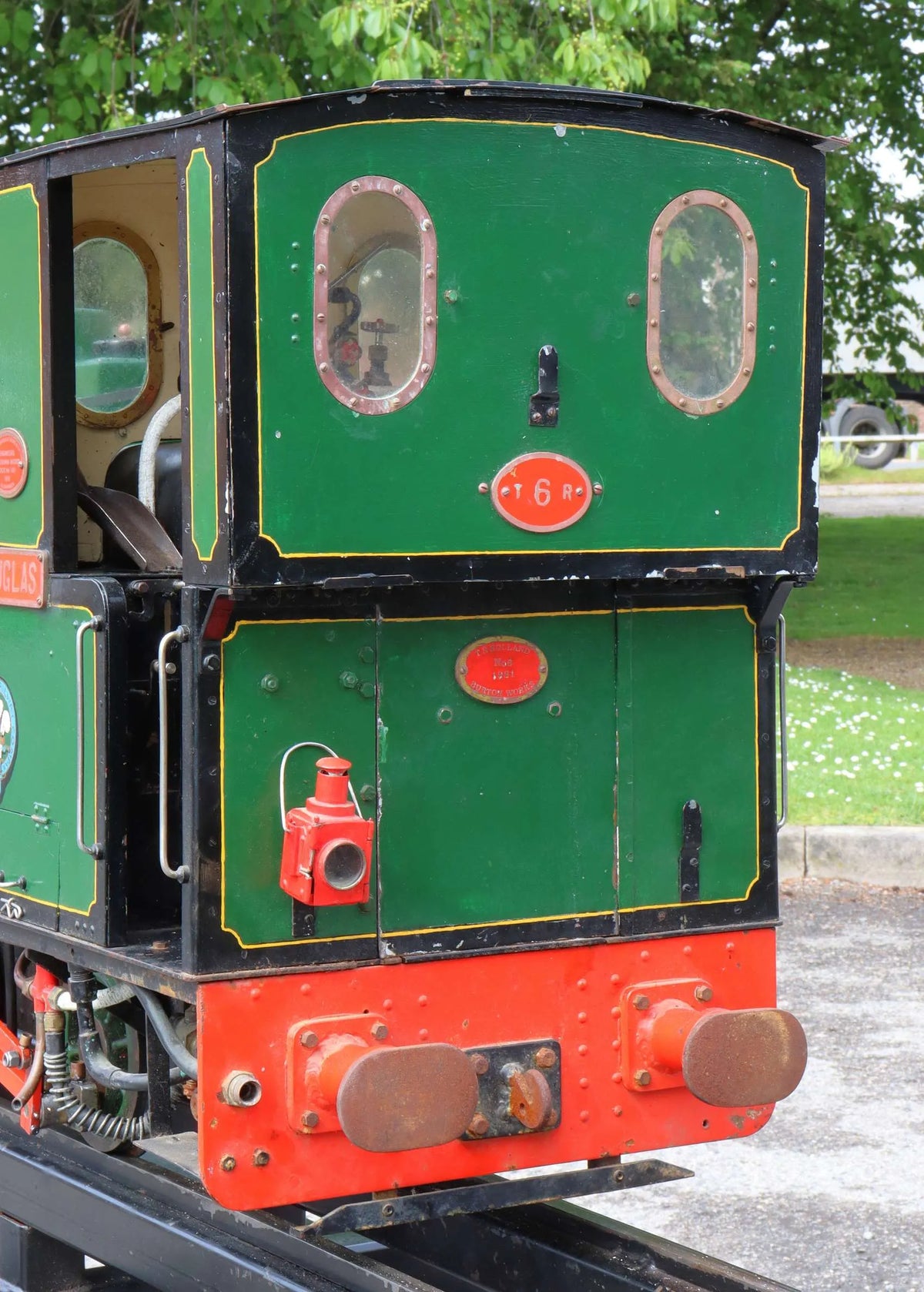 5 inch gauge Talyllyn Railway 0-4-0WT No.6 "Douglas"