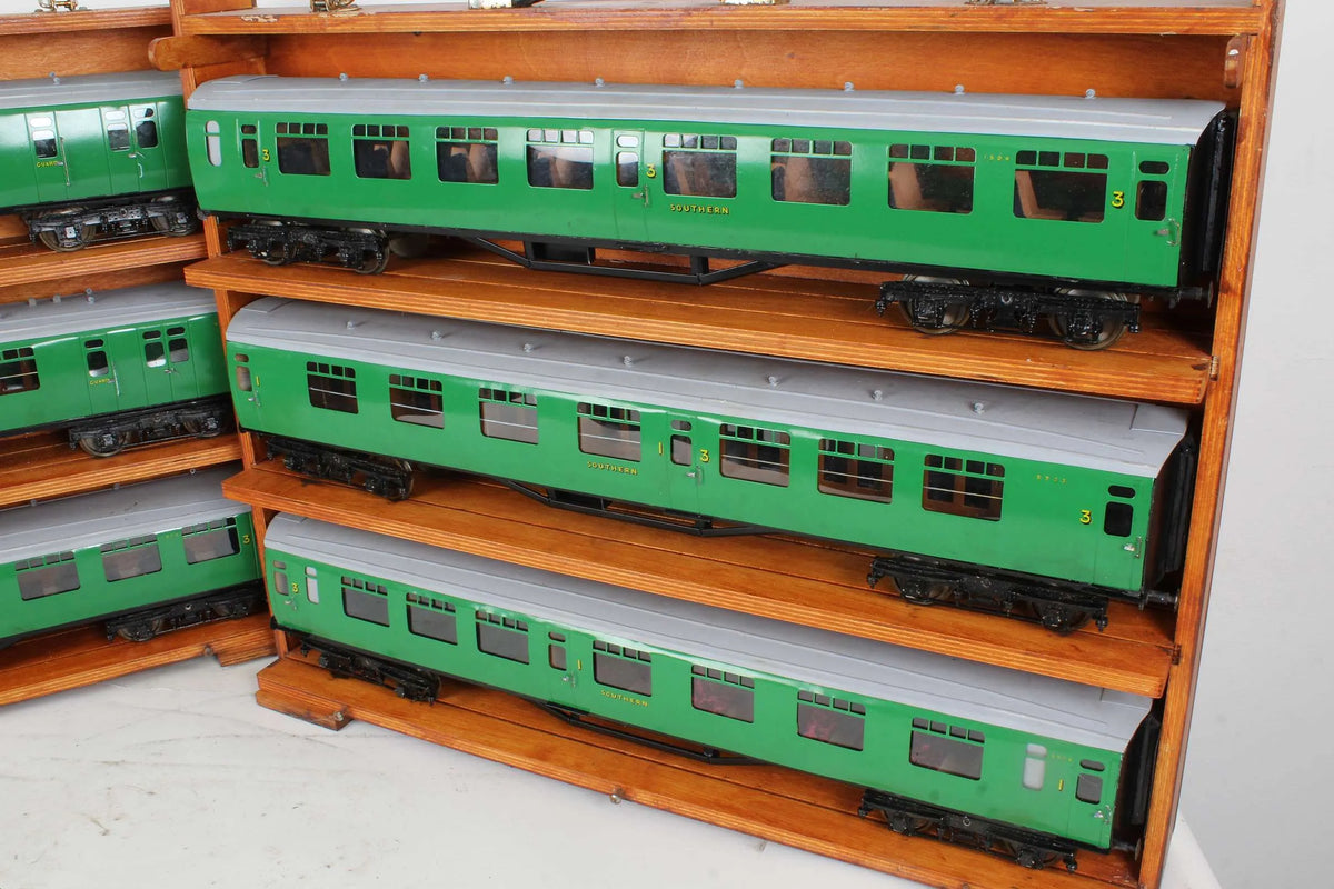 Set of 6 Gauge 1 Southern coaches