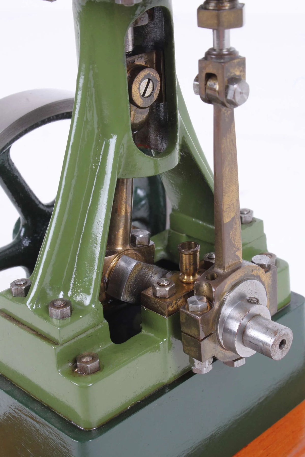 Stuart 10V vertical engine