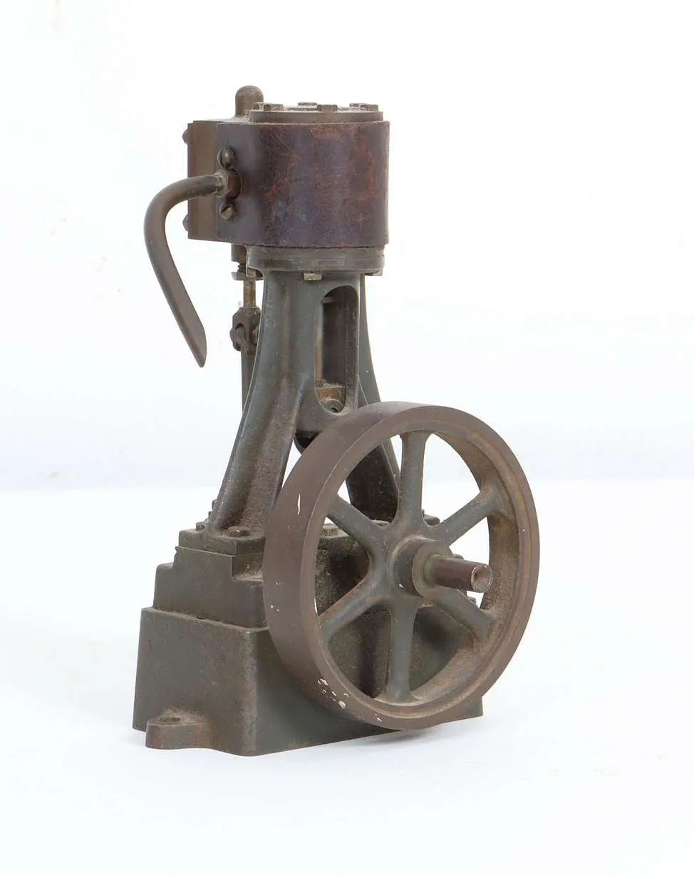 Stuart 10V vertical engine