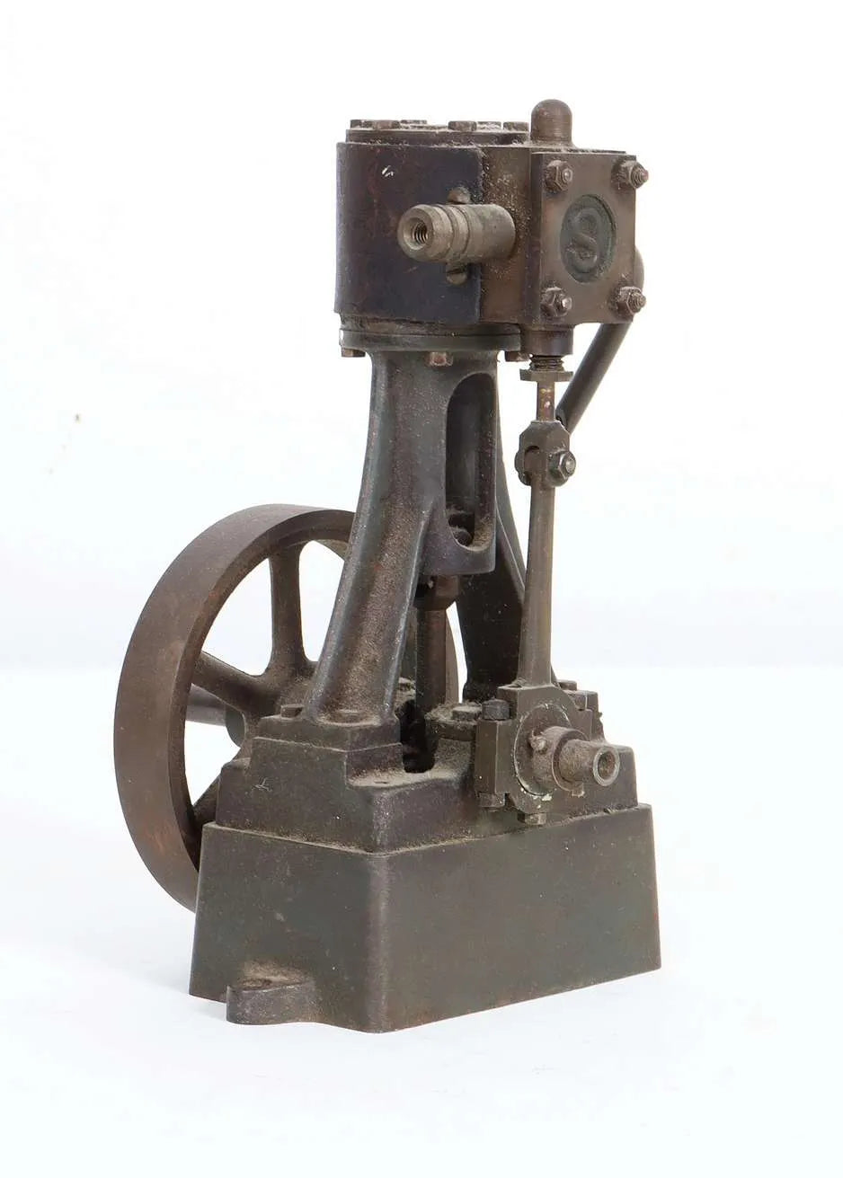 Stuart 10V vertical engine