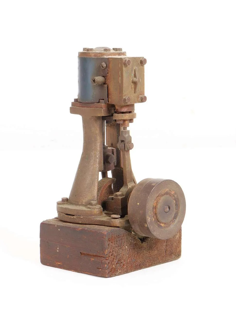 Small vertical engine