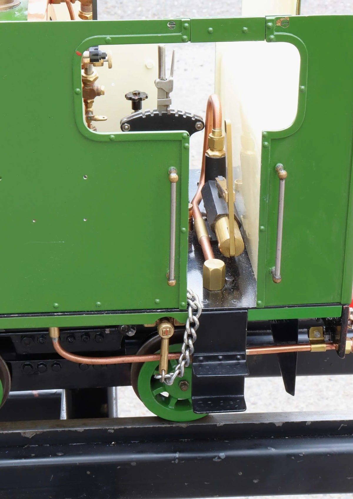 5 inch gauge 0-4-4T "Silver Belle"