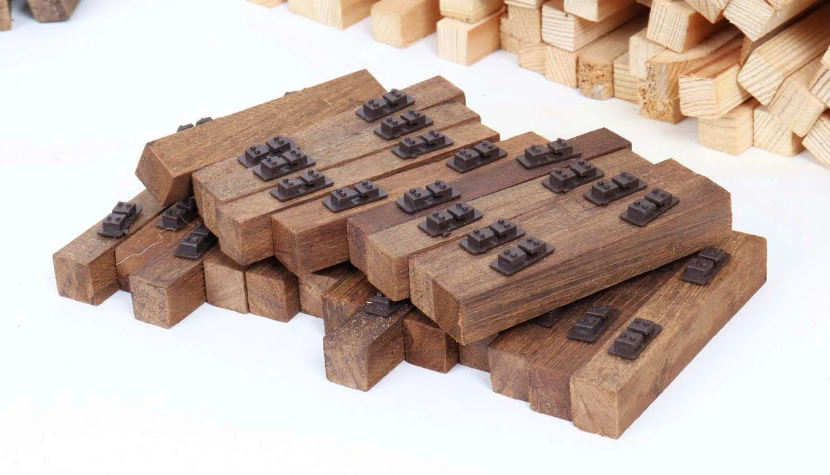 O-gauge brass rail, clips and sleepers